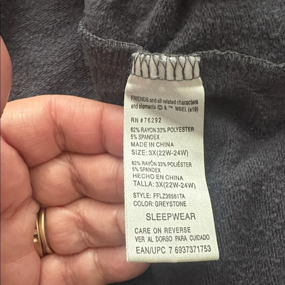 Friends Pajama Lounge Sleep Top All Over Friends Print Long Sleeve Gray 3X - Picture 6 of 7